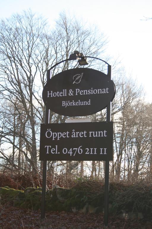 Hotel & Pensionat Bjoerkelund Stenbrohult  Exterior photo