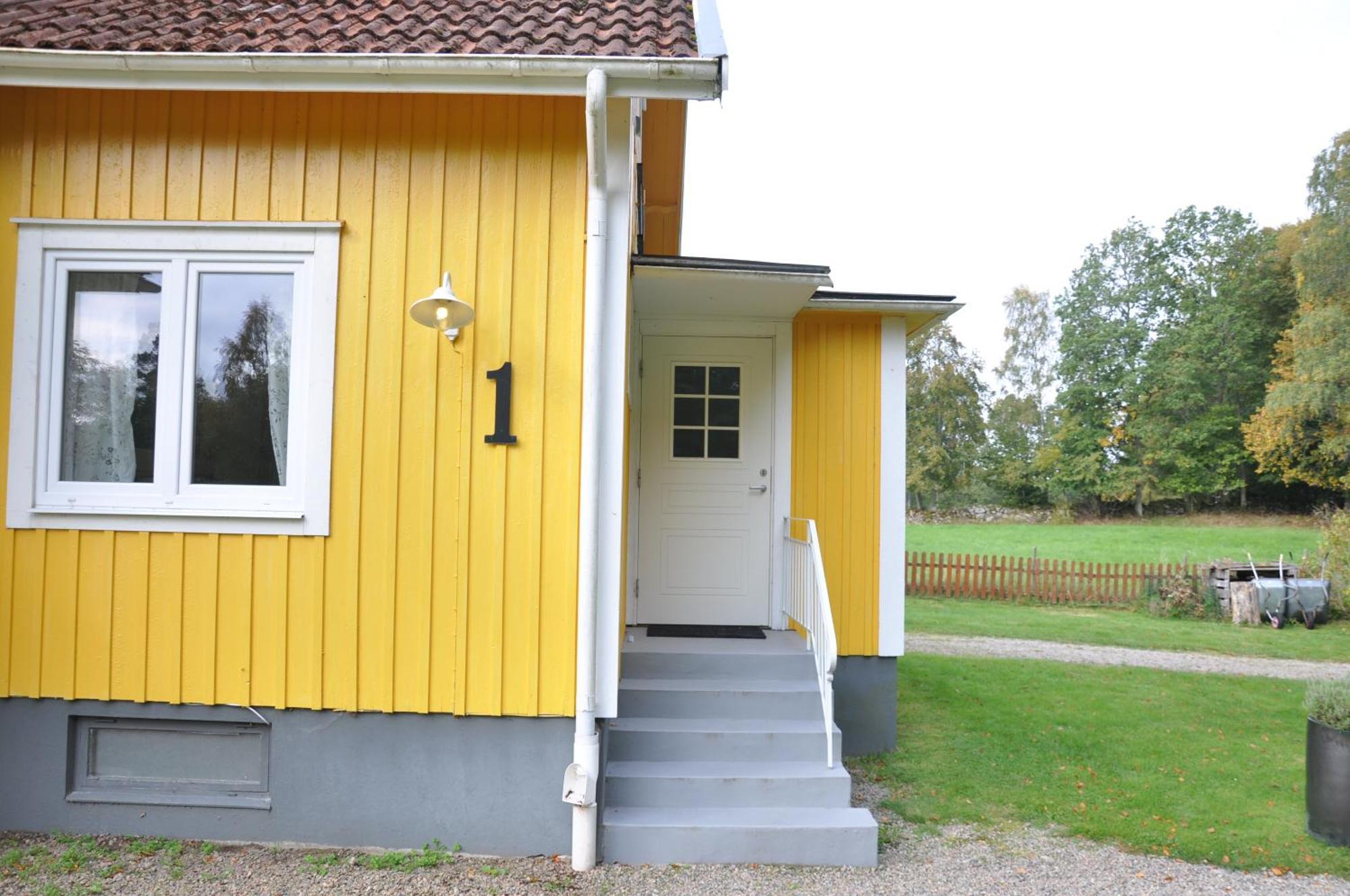 Hotel & Pensionat Bjoerkelund Stenbrohult  Exterior photo